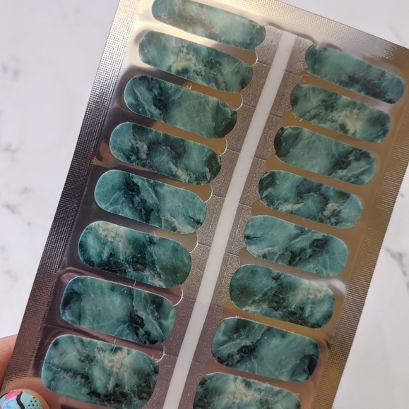 5 for $15 Nail Wraps - Green Marble - Picture 2 of 7